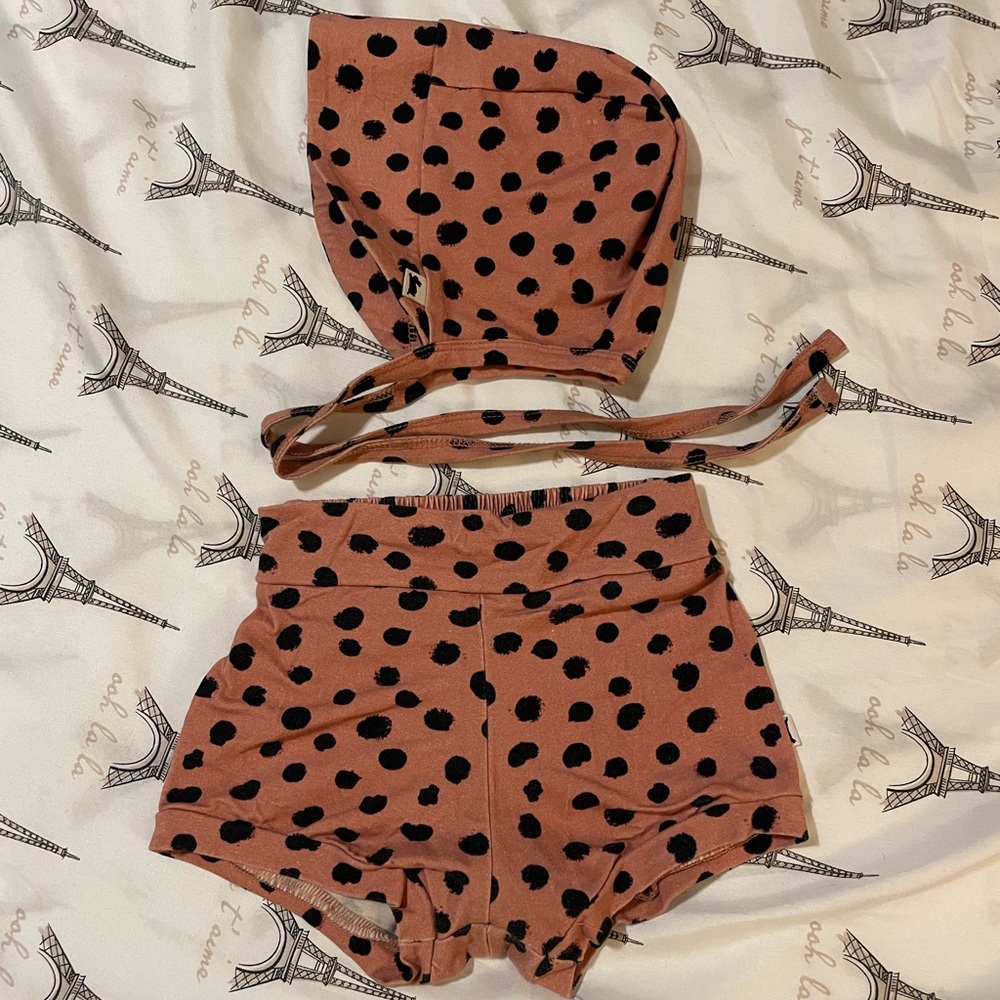 Little & lively shorts and bonnet set